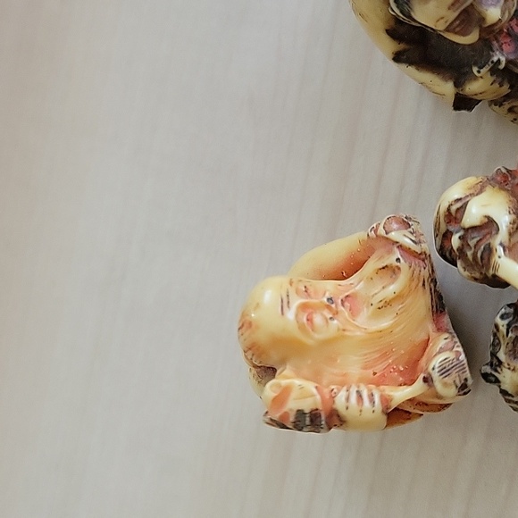 Small Monks or Buddha Characters -3 - Picture 4 of 5